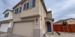 NEW REDDING HOME - Comfortable Living in a Newly Built House Gallery 1