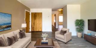 Spacious 2 Bedroom with Screened Porch! Gallery 63