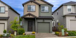 Three bedroom home built in 2021 - With Air Conditioning Gallery 1
