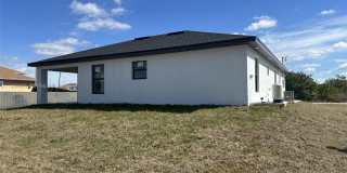 712 EUSTON AVENUE S Gallery 18