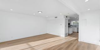 *Limited Move In Special for April Lease Start Date- $750 Off First Month's Rent! *OCEAN VIEWS! Renovated 2 Bed, 2.5 Bath Townhome in San Clemente! Gallery 9