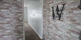 219 N Lawrence Street Gallery 4