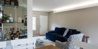 320 12th Street Gallery 7