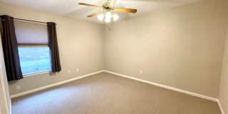 Charming 3-Bedroom Oasis in Round Rock Charming 3-Bedroom Oasis in Round Rock Gallery 16