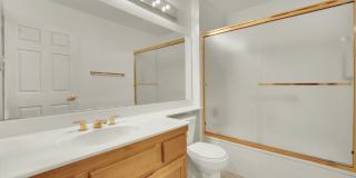 A Must See!!! Beautiful 2/2 home!!! Summerlin!! Gallery 13