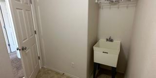 Spacious 2 bed/2.5 bath with bonus room townhome off Road 68 Spacious 2 bed/2.5 bath with bonus room townhome off Road 68 Gallery 31