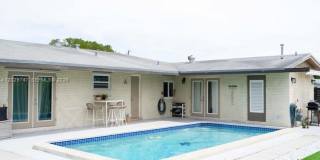 9827 SW 194th St, Cutler Bay, FL 33157 Gallery 1