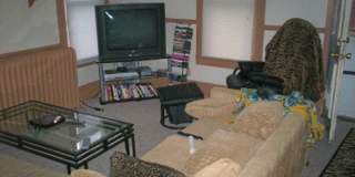 Spacious 3-Bedroom House with Parking & Private Yard - Available 8/15/2026 Gallery 4