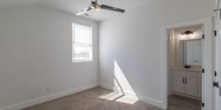 3 Beds 2.5 Baths Single-Family Urban Home Gallery 26