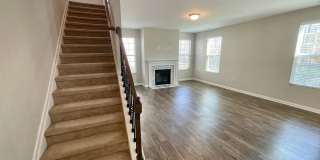 Stunning 4 Bedroom 2.5 Bathroom 2-story Home in NE Greensboro with 2 car garages Gallery 19