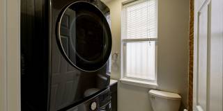 Large 6 BR 4.5 Bath Townhome in Columbia Heights Gallery 14