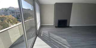 The Brentwood Collection Gallery 3