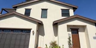 Updated 2 Bedroom/ 2 Bathroom Duplex in Coffee Park! Gallery 1