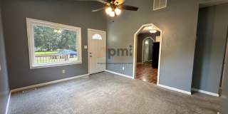 3464 Iowa St Gallery 6