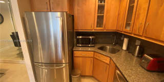 6471 Bay Club Dr Gallery 8