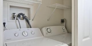 204 LIVINGSTON Court Gallery 18