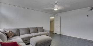978 Heard Avenue Gallery 17