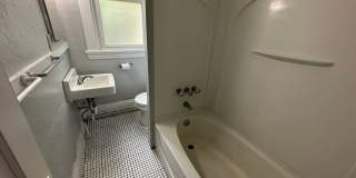 333 Morewood Avenue Gallery 10