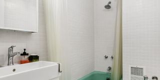 7 Park Avenue Gallery 5