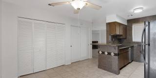 Private 2/2  Unit • Quiet Community • Prime North Phoenix Location Gallery 19
