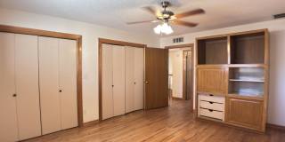 4719 Frankfort Avenue Gallery 43