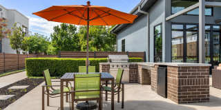 The Davis Gallery 28