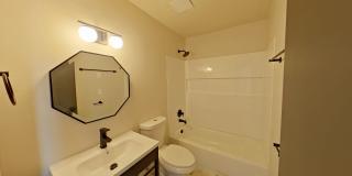 University Manor - Newly Renovated Units just a short walk from Campus! Gallery 62
