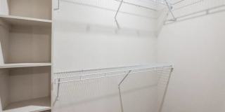 9020 N Lake Creek Pkwy Gallery 2