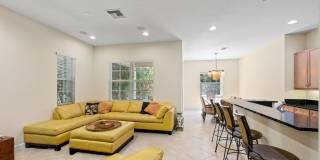 1043 Vintner Boulevard Gallery 25