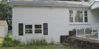 2215 BUSTARD RD Gallery 1