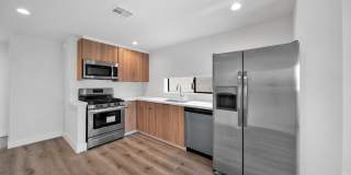 11522 Emelita Street Gallery 55