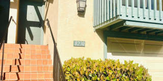 LA JOLLA VILLAGE LIVING! SPACIOUS 3BD/2.5BA TOWNHOME AVAILABLE JUNE for $4,795/mo! Gallery 4