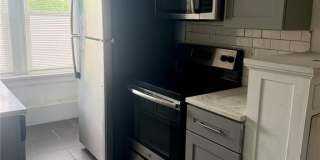 7355 Lindell Boulevard Gallery 8