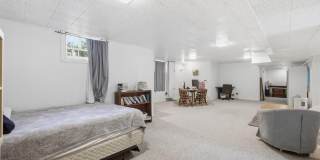 7322 EDMONSTON Road Gallery 43