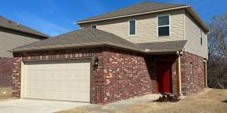 $500 SAVINGS — Beautiful Spacious 3-Bedroom | 2.5-Bath Home in Farmington Gallery 4