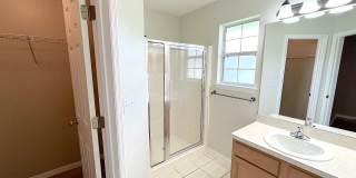 Spacious 4 Bed 3 Bath Home w FULLY FENCED YARD for Rent! Gallery 31