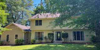 370 Woodstone Drive Gallery 1