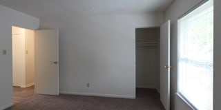 Eleven Oaks Gallery 11