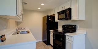 Updated 2 Bedroom, 2 bathroom located in a Gated Community!! Like living at a Resort!  Available May 1st!! Gallery 9