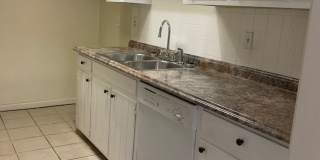Beautiful 3 Bedroom Apartment. Great place at an affordable price. Gallery 23
