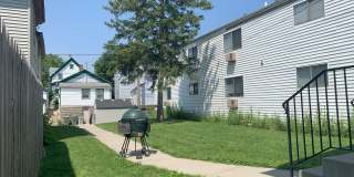 Bayview 2-bedroom loft style house, hardwood floors, AC, parking, fireplace Gallery 20