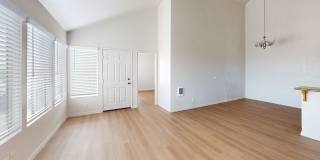 3 Bed Condo | End Unit | Gated community Gallery 4