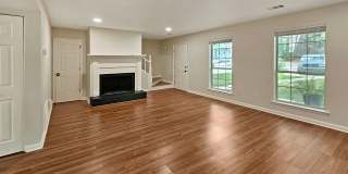 COMING SOON: Beautifully Updated 2/2.5 Townhome Near Truist Park Gallery 13