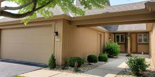 Mequon - A Stunning 3 Bedroom 3 Bath Condo Gallery 1