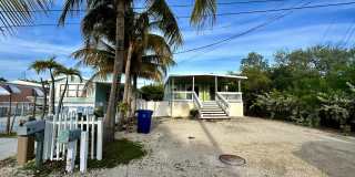 100 Sunset Lane Gallery 2