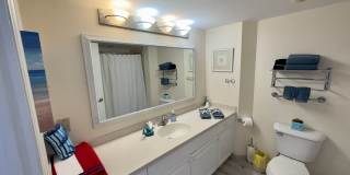 Oceanfront Corner View Condo - BEST VIEW & Wake up to the Oceanview from bed! DEPOSIT-FREE Renting option thru OBLIGO! Deposit Alternative available. Gallery 10