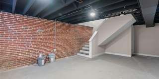 2253 Indiana Avenue Gallery 47