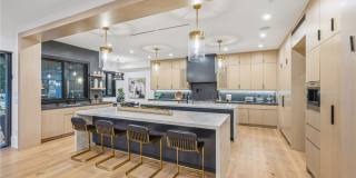 16657 Oldham Street Gallery 5