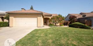 Clovis 3BR/2BA Home with New A/C, Covered Patio & Gardener Included Gallery 1