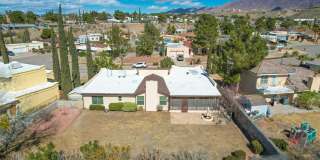 Beautiful 1-story southwestern-style home in west El Paso Gallery 28